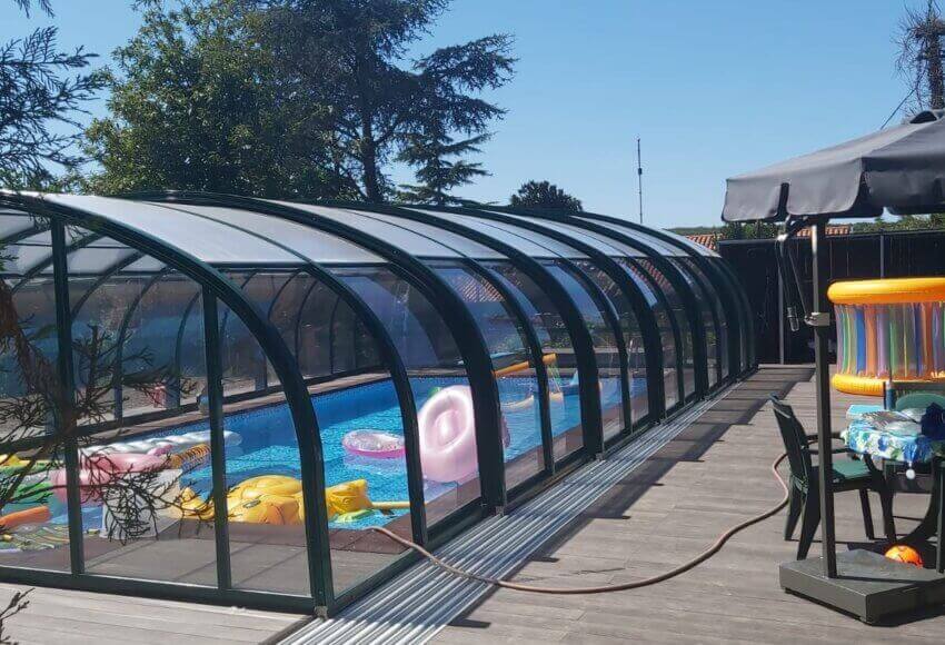 Havuz Kapatma Sistemleri: Şıklık, Konfor ve Yenilikçi Çözümler 4 teleskopik havuz kapatma
